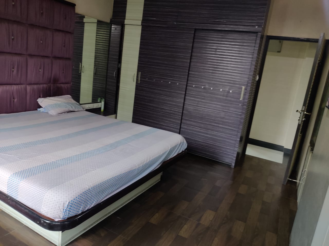 2 BHK Fully Furnished in Shreyas Apartment , Tardeo